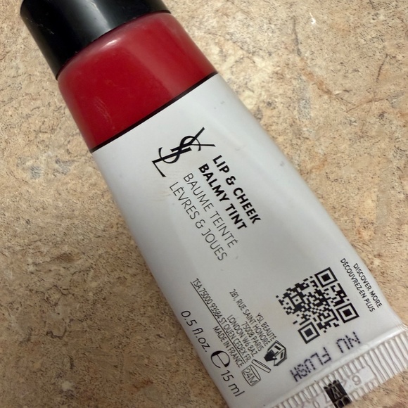 Make up - Picture 2 of 3